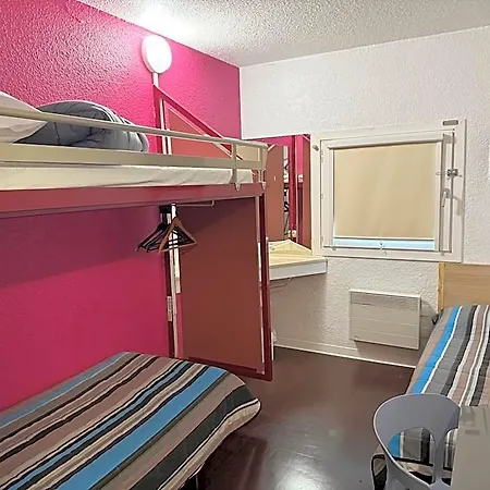 Hotel First Eco 2*