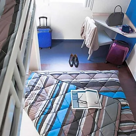 Hotel First Eco 2*