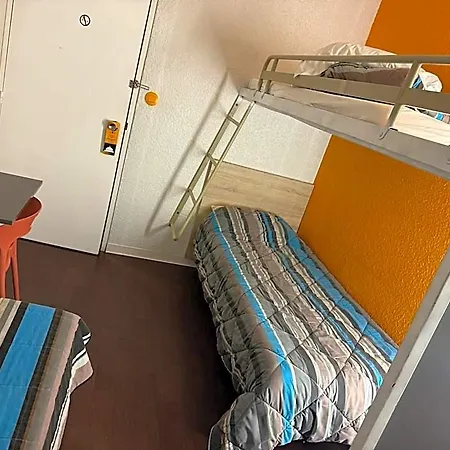 Hotel First Eco 2*
